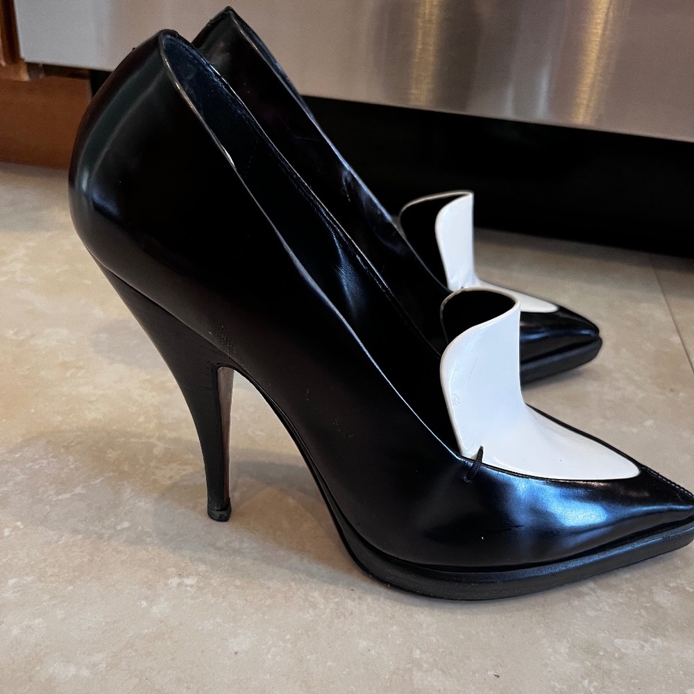 Celine Black, White Leather Pumps, size 37, (size 6)